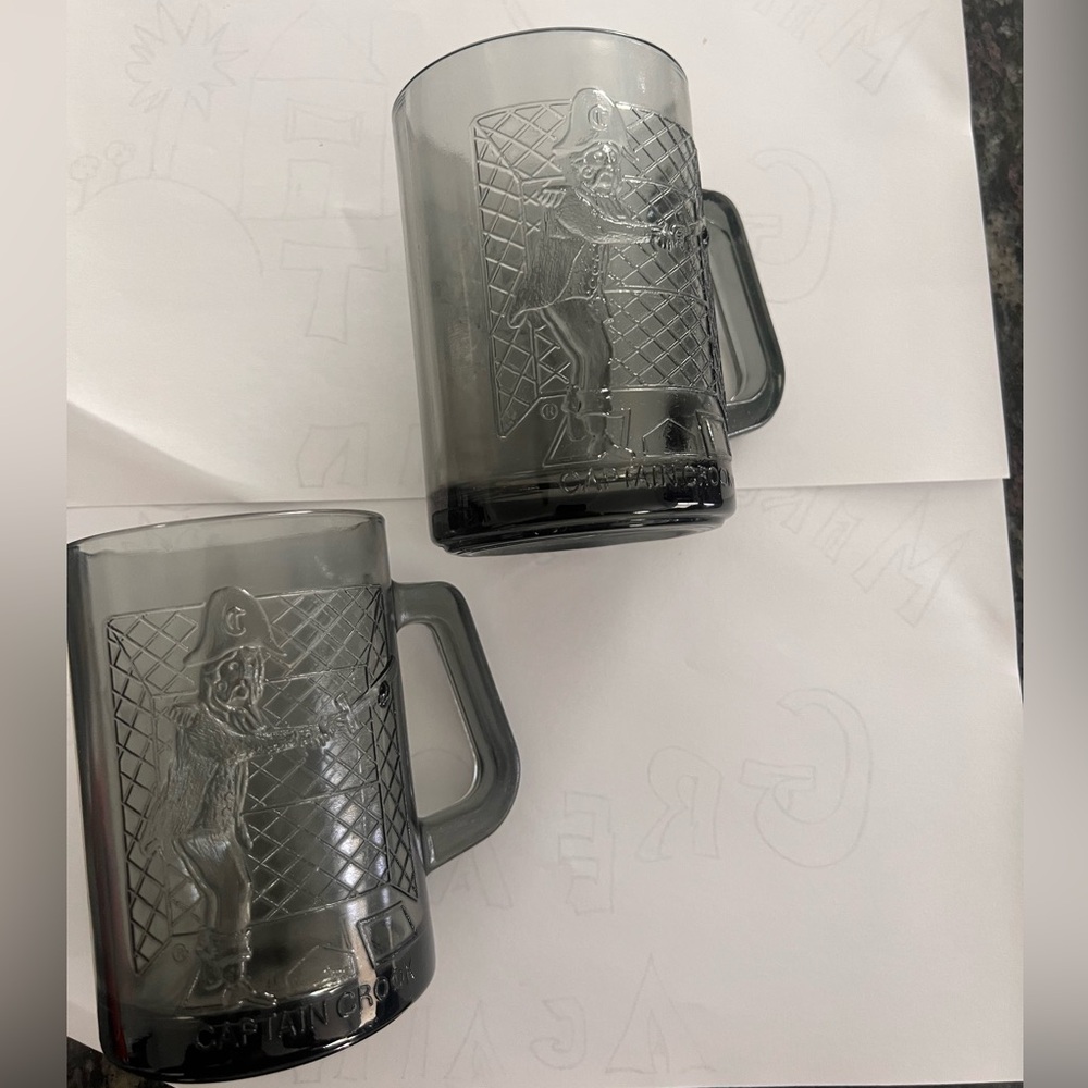 McDonald’s collector Captain crook Smokey glass vintage coffee cups